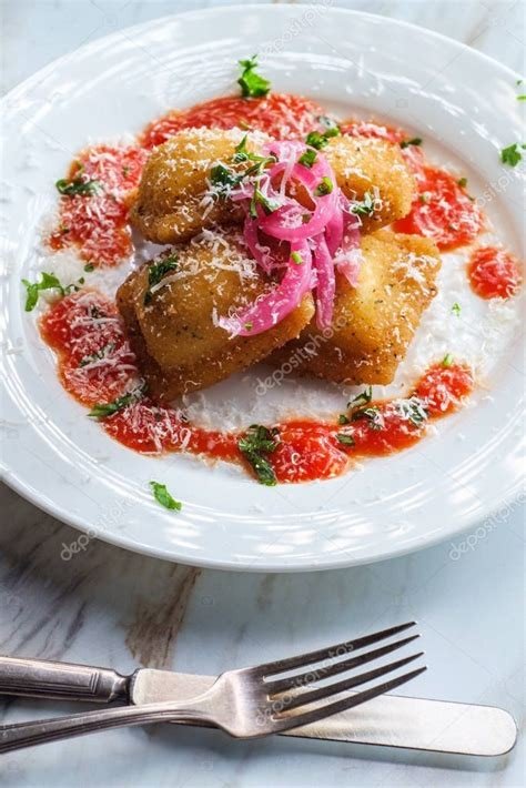 SALSA DE TOMATE CON QUESO PECORNIO